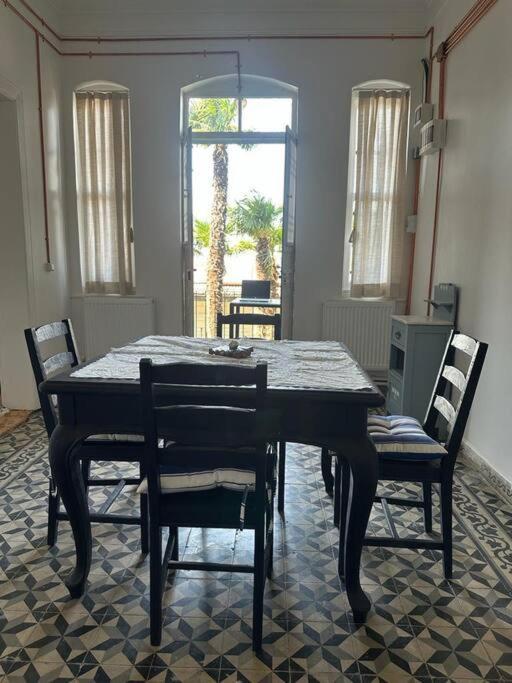Apartamento Bueyuekada Al Koesk Adalar Exterior foto
