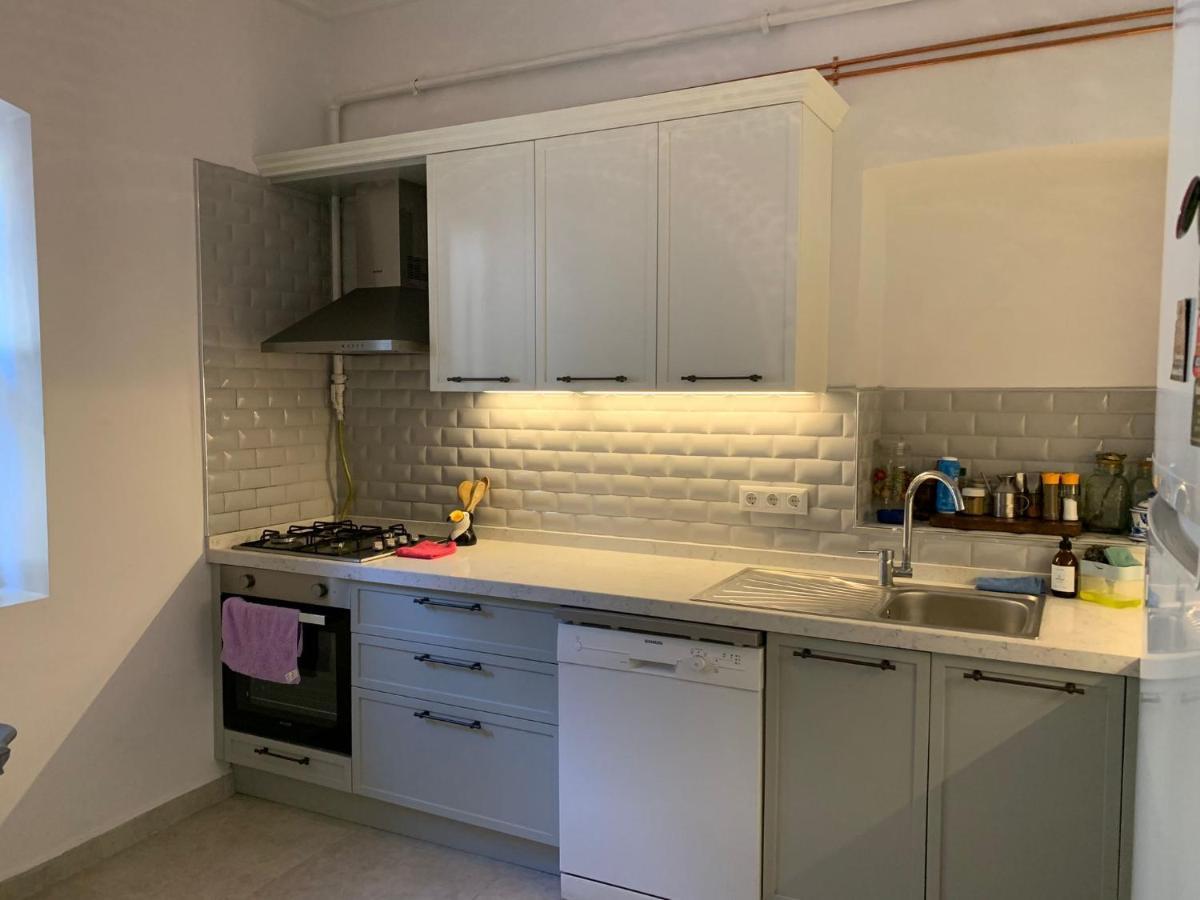 Apartamento Bueyuekada Al Koesk Adalar Exterior foto