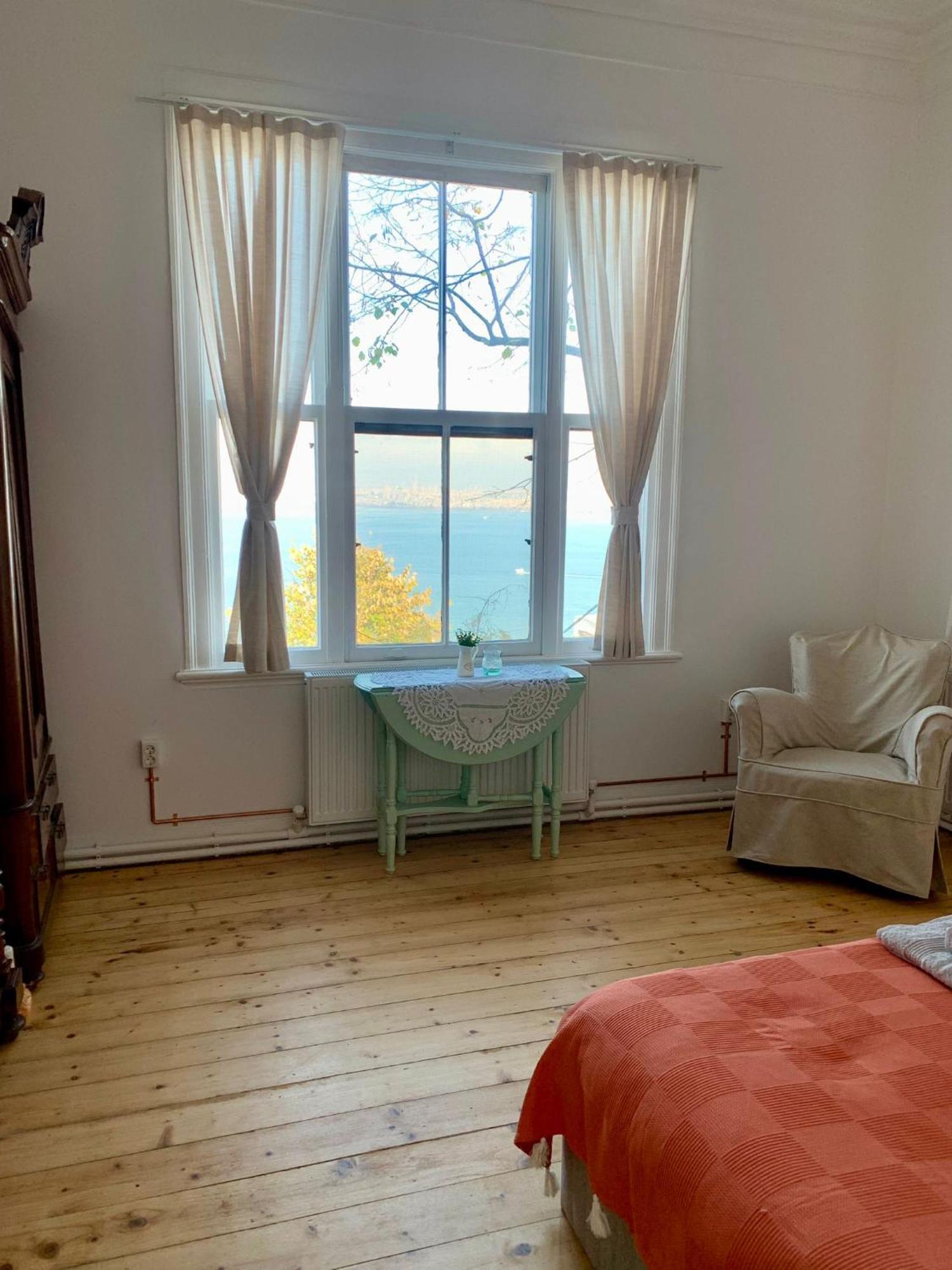 Apartamento Bueyuekada Al Koesk Adalar Exterior foto